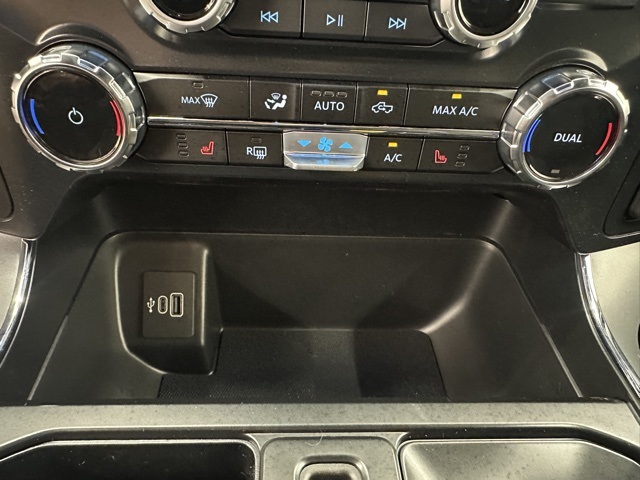2025 Ford F-150 XLT photo 24