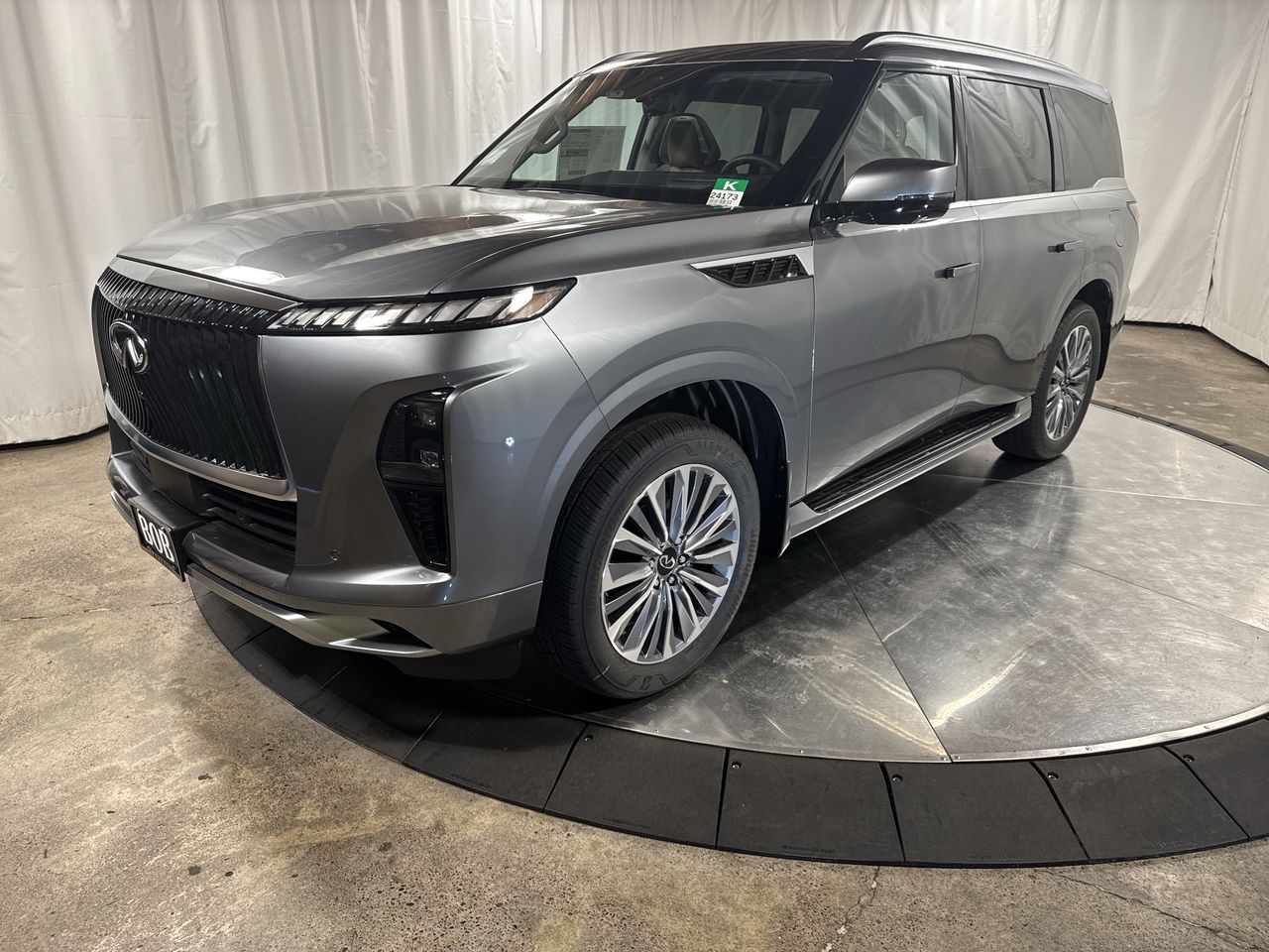 2025 INFINITI QX80 Sensory 4WD's photo