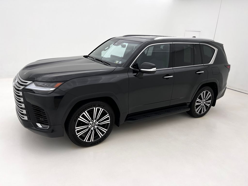 2025 Lexus LX 600 Luxury photo 5