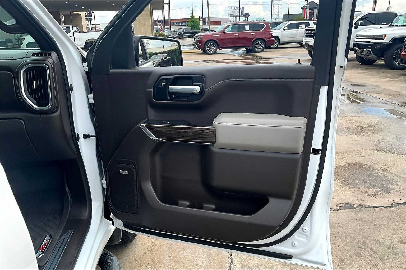 2021 Chevrolet Silverado 1500 RST photo 21