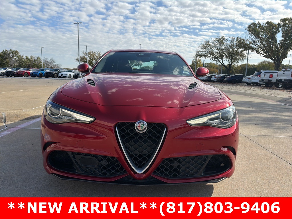 2018 Alfa Romeo Giulia Quadrifoglio photo 2