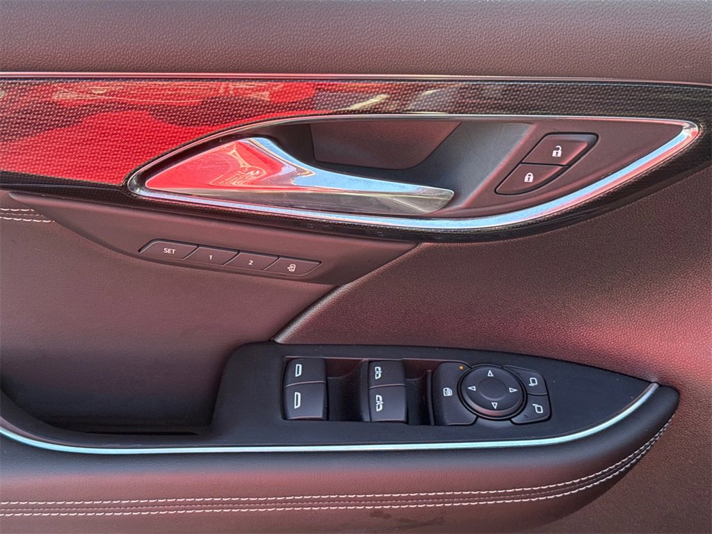 2023 Buick Envision Essence photo 13