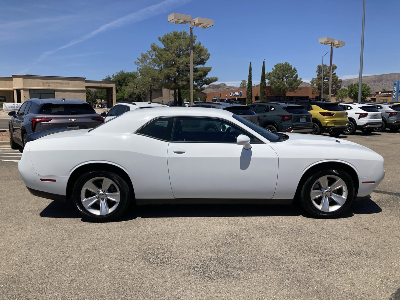 2023 Dodge Challenger SXT photo 3