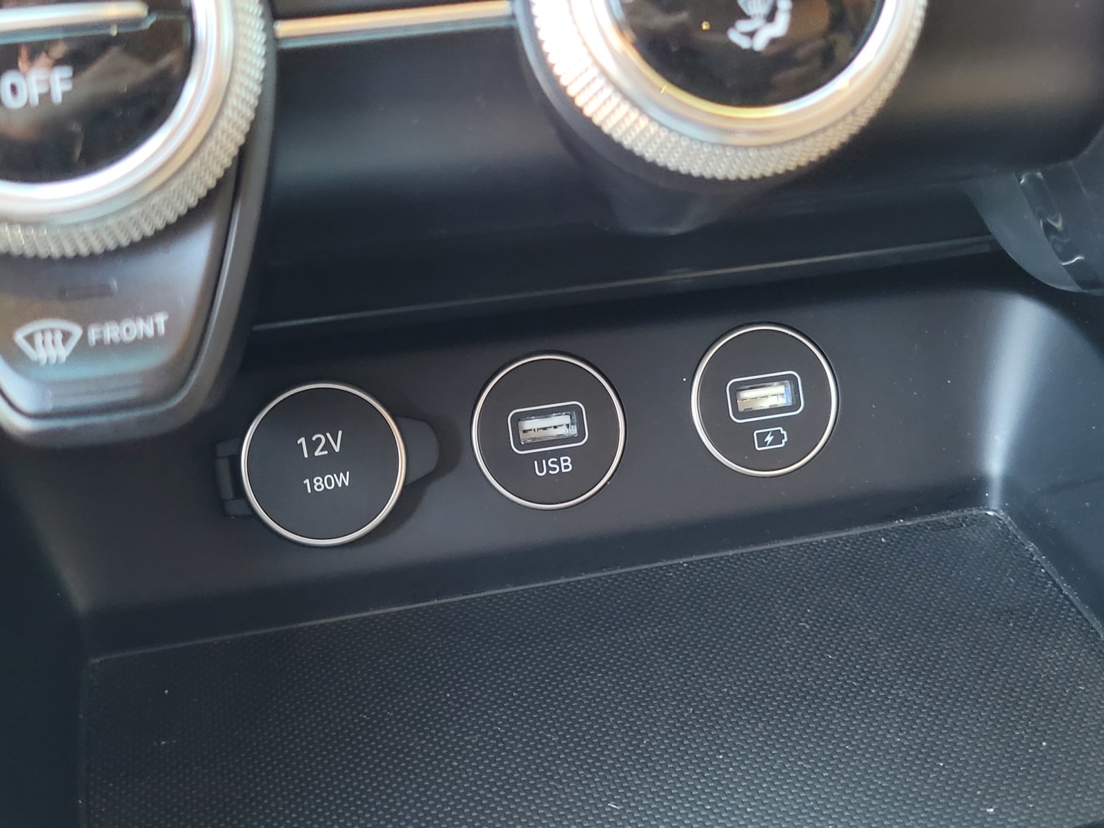 2022 Genesis G70 3.3T photo 24