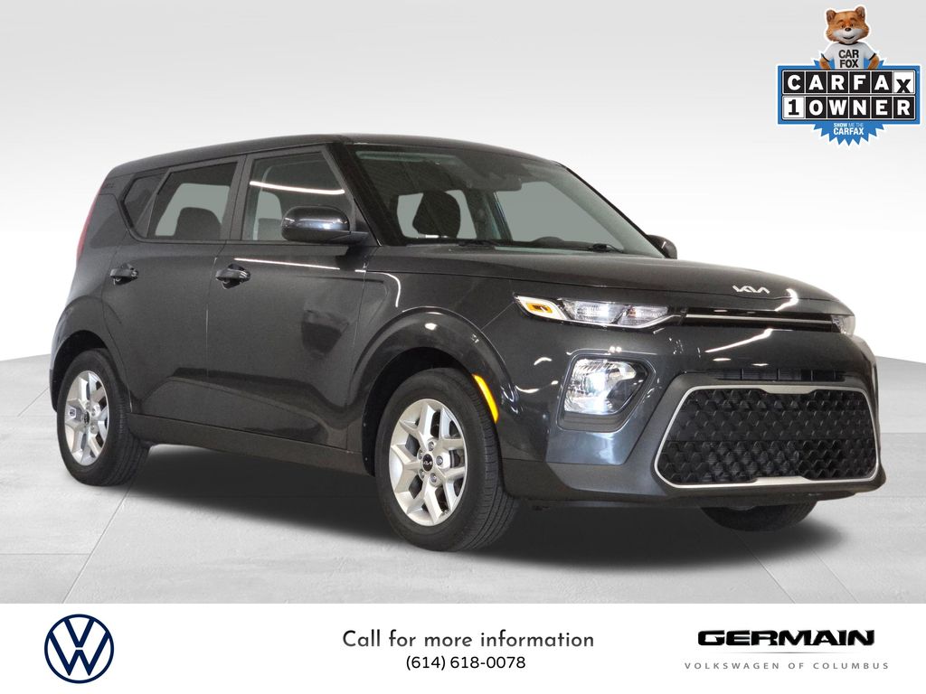 2022 Kia Soul LX photo 3