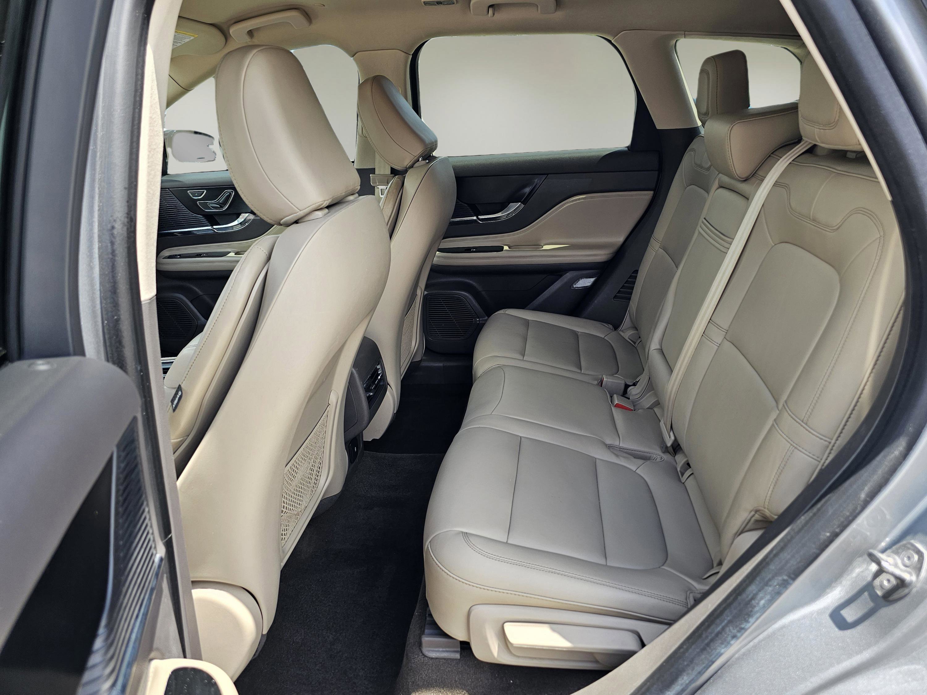2021 Lincoln Corsair Standard photo 23