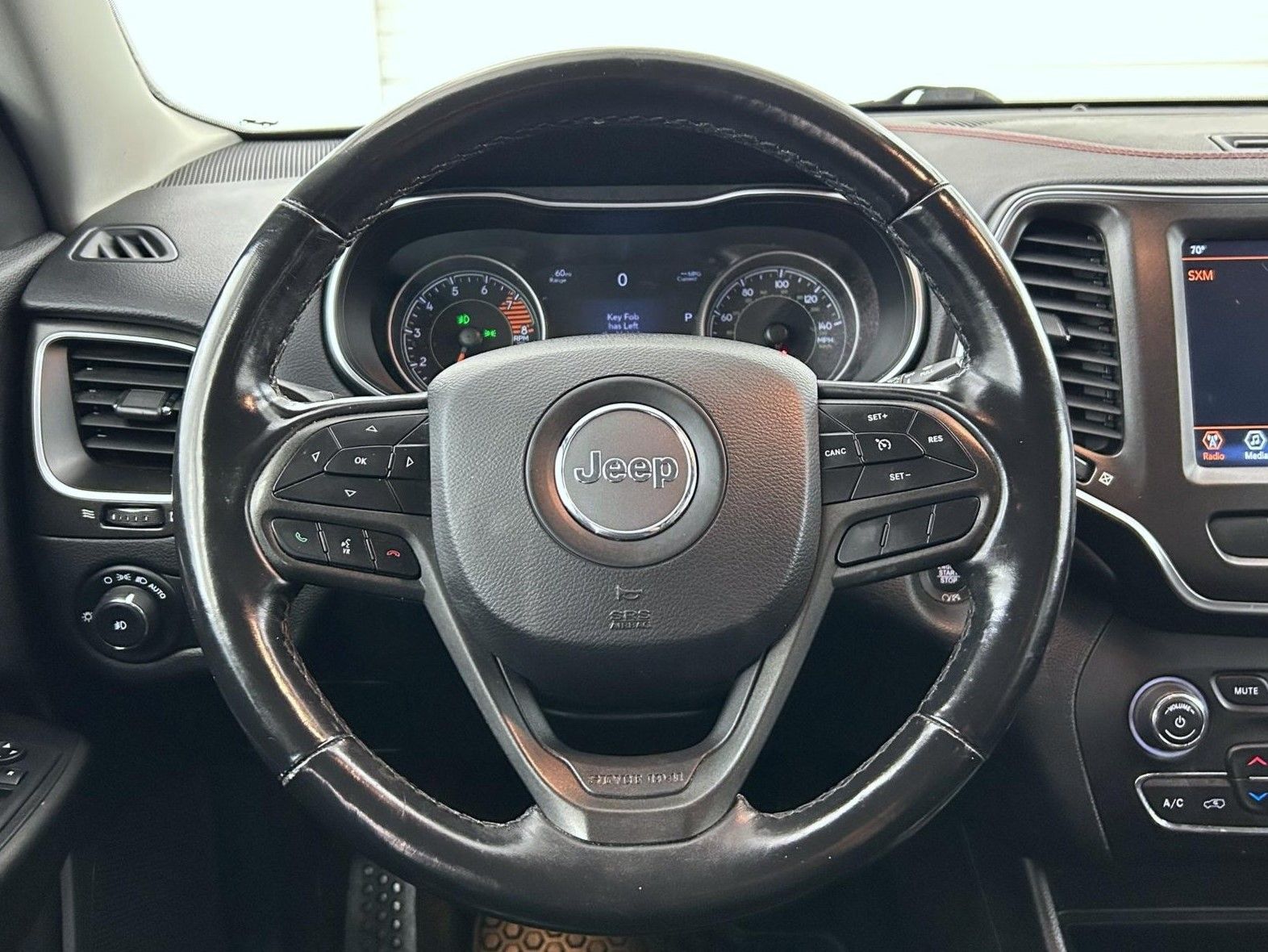 2020 Jeep Cherokee Trailhawk photo 10