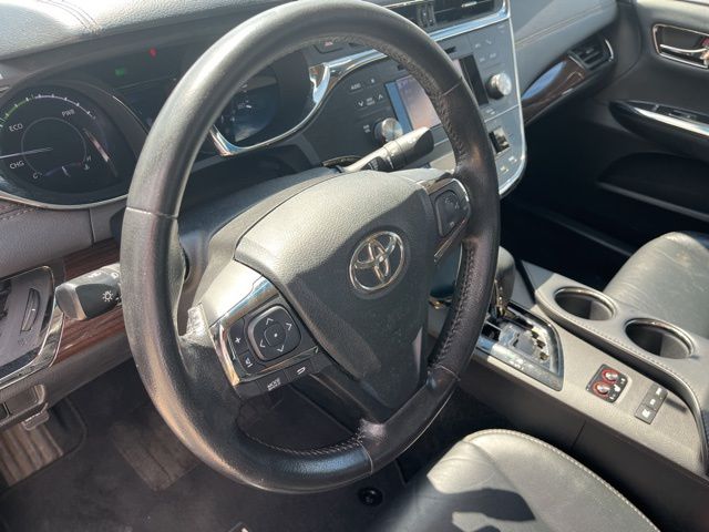 2013 Toyota Avalon Hybrid photo 15