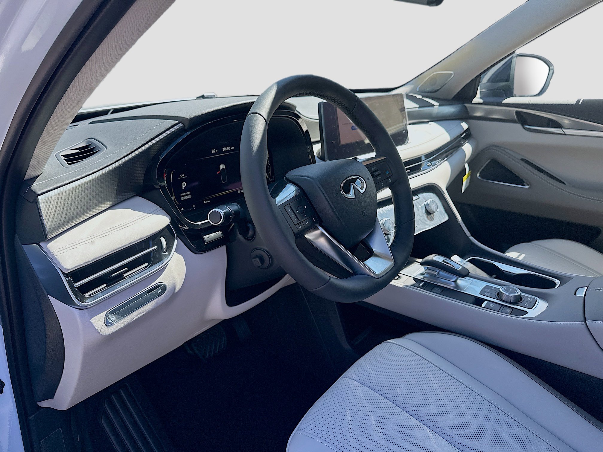 2026 Infiniti QX60 Luxe photo 7