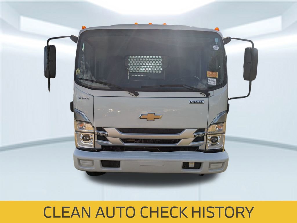 2023 Chevrolet Silverado photo 2