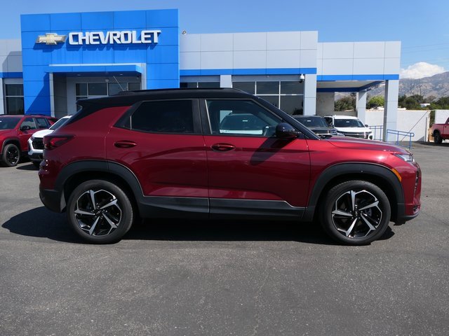 2022 Chevrolet Trailblazer RS photo 2