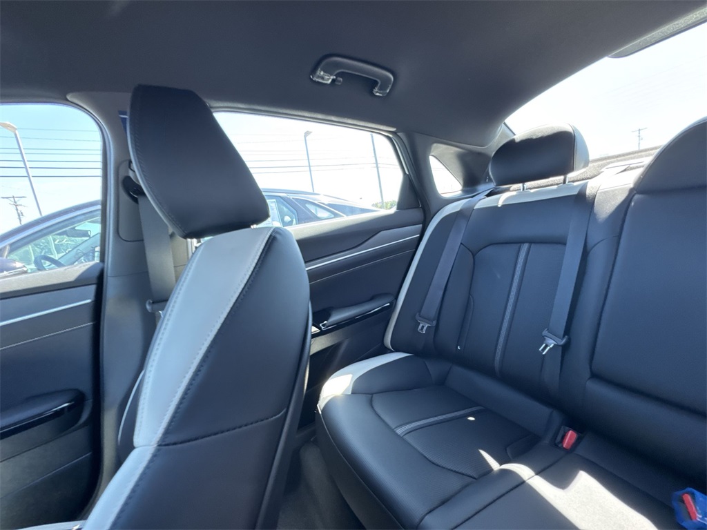 2026 Kia K5 GT-Line photo 11