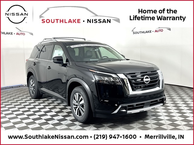 2025 Nissan Pathfinder SL's photo