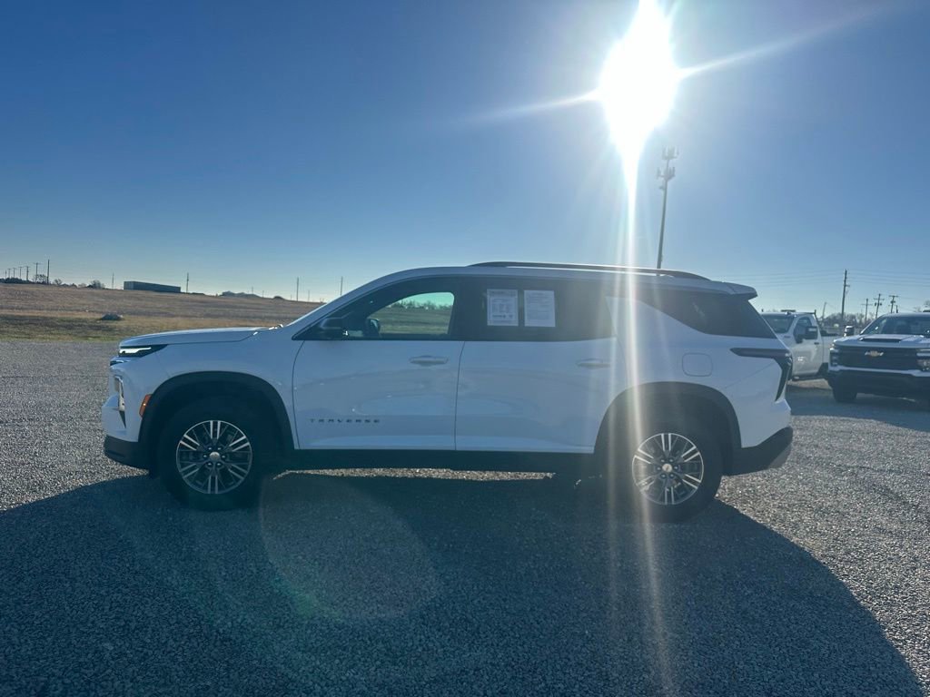 2024 Chevrolet Traverse photo 4