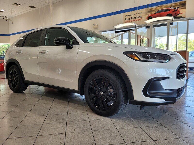 2026 Honda HR-V Sport photo 2