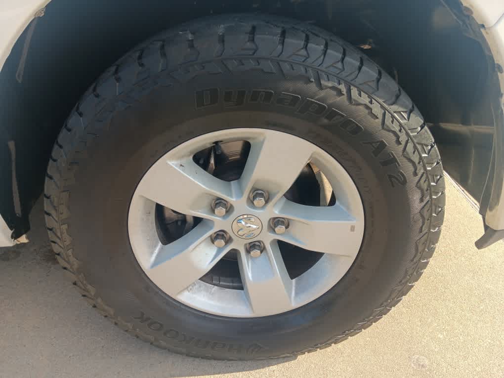 2019 Ram 1500 Classic Tradesman photo 2