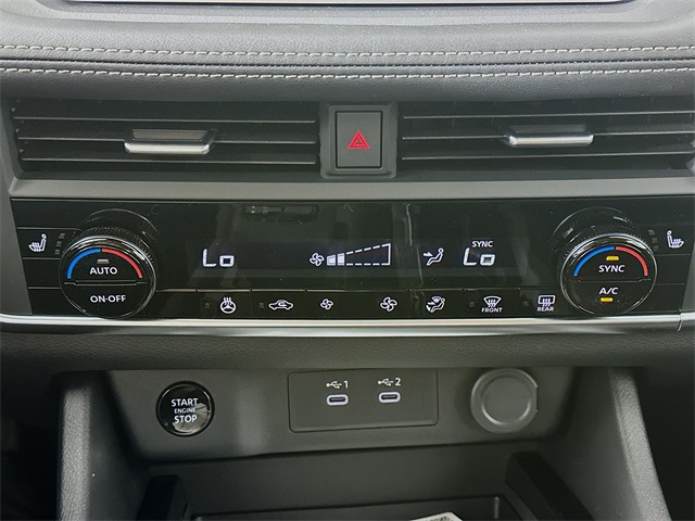 2024 Nissan Rogue SV photo 18