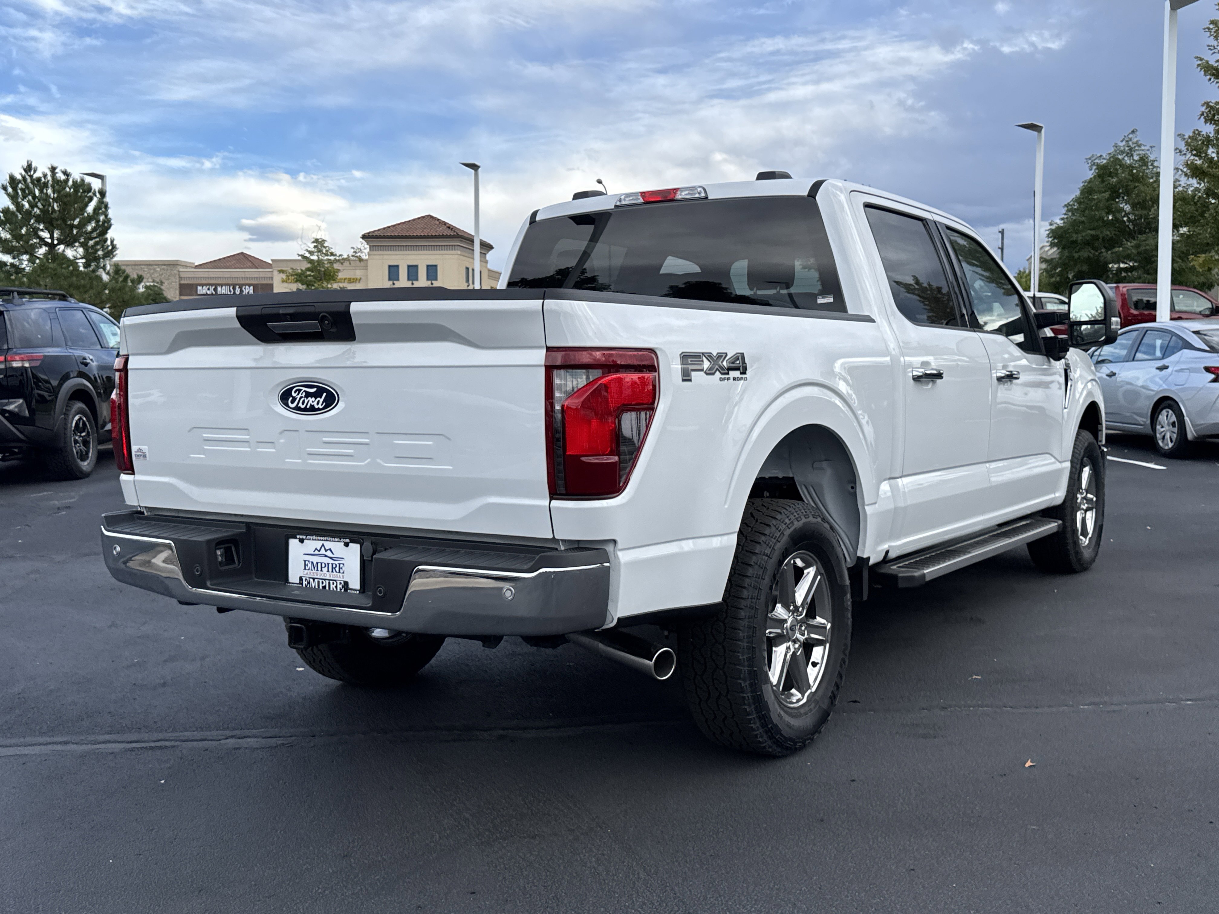 2024 Ford F-150 XLT photo 2