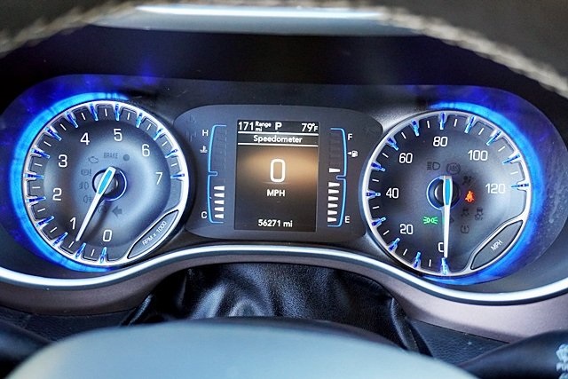 Certified Used 2022 White Chrysler LX image 30