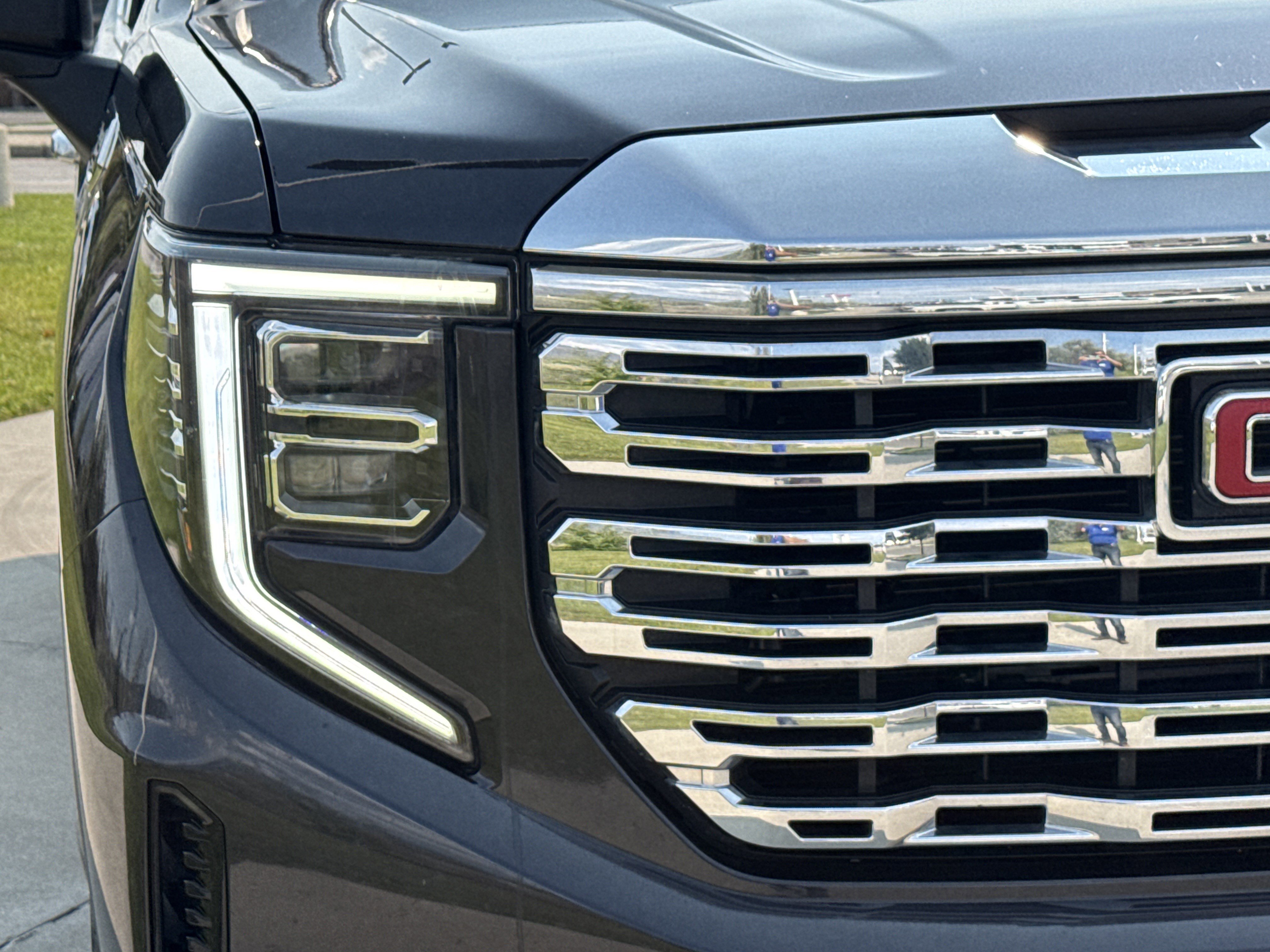 2022 Gmc Sierra 1500 Denali photo 2