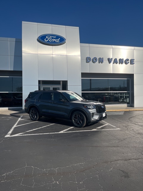 2026 Ford Explorer ST's photo