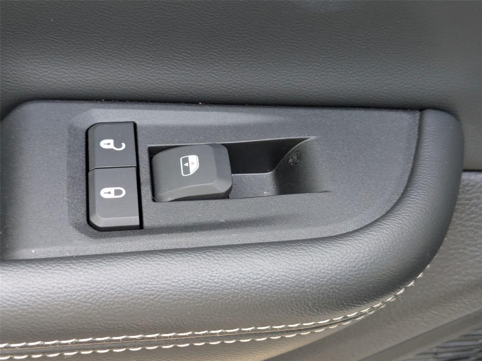 2024 Jeep Grand Cherokee Altitude X photo 24