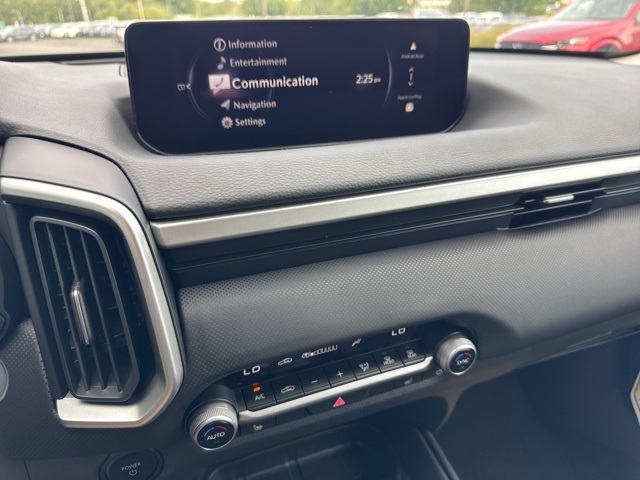 2025 Mazda CX-50 Preferred photo 10