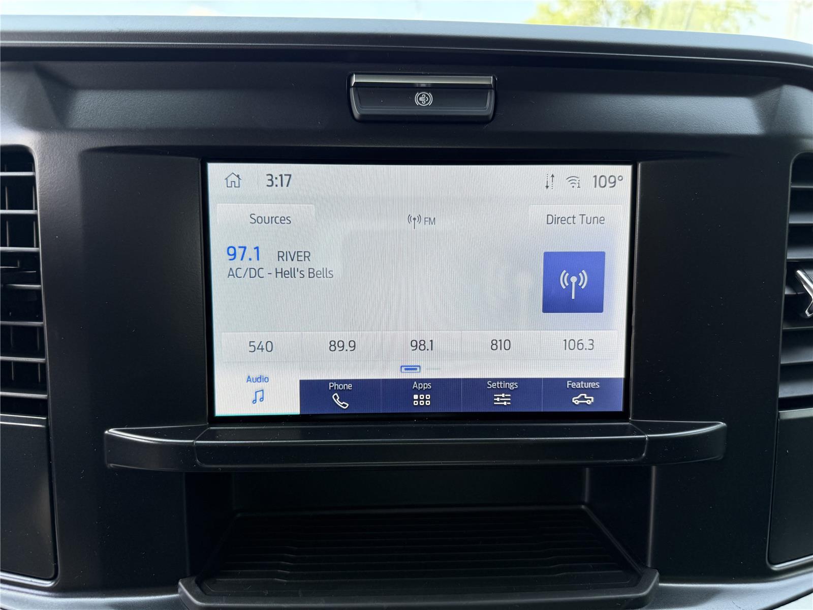 2025 Ford F-250 XL photo 4