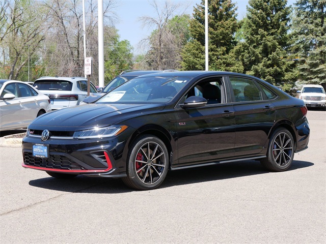 2025 Volkswagen Jetta GLI 2.0T Autobahn photo 4