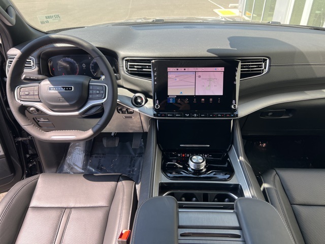 2025 Jeep Wagoneer Base photo 4