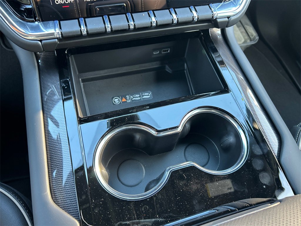 2026 GMC YUKON XL - Image 24