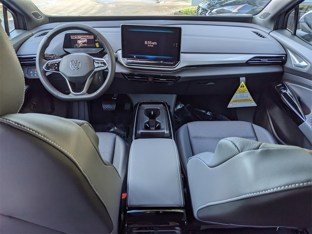 2025 Volkswagen ID.4 Pro Plus photo 11