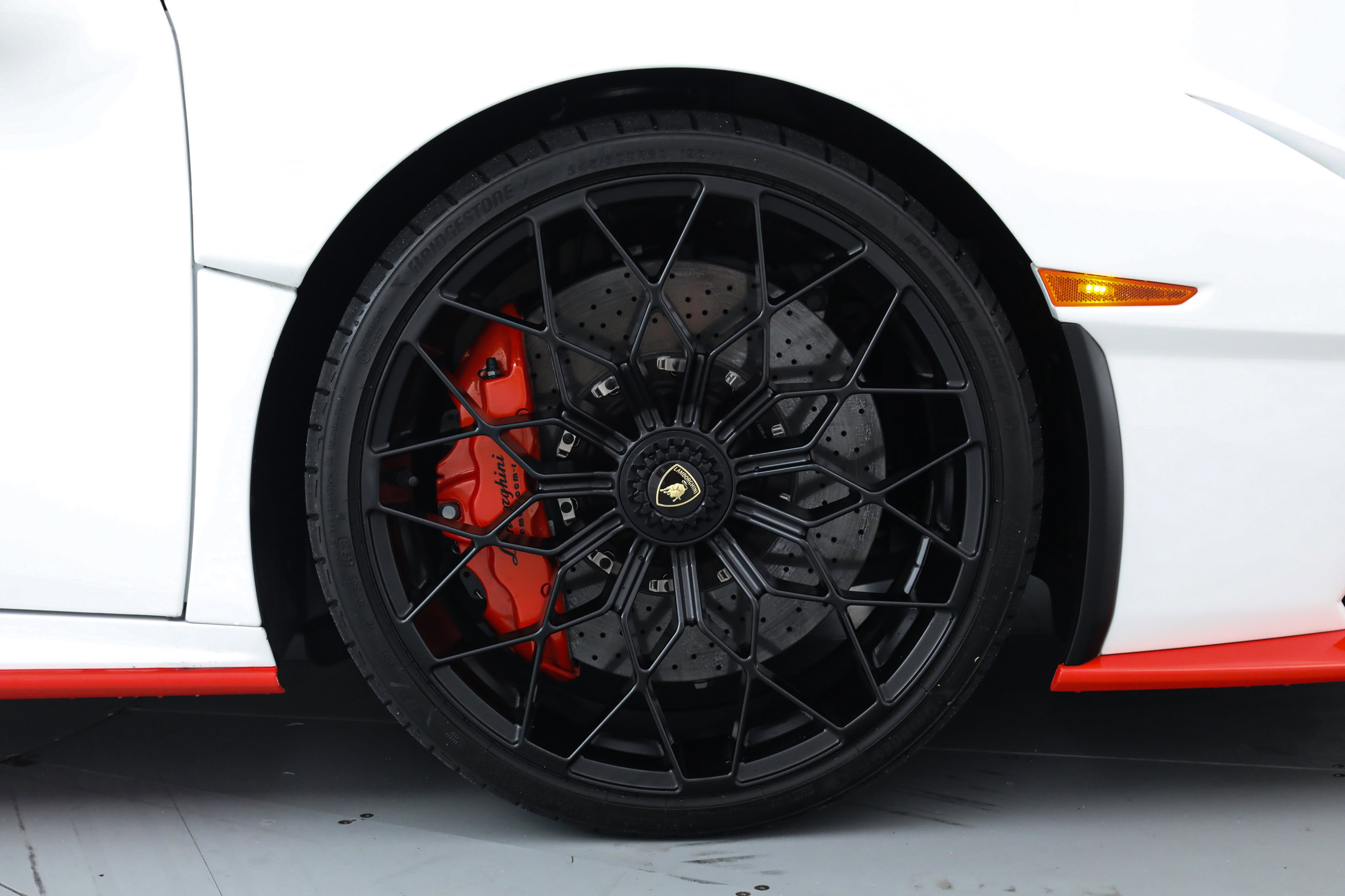 2022 Lamborghini Huracan STO photo 37