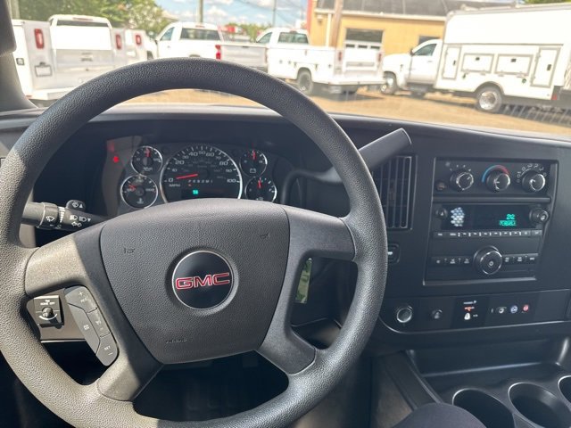 2023 Gmc Savana Cargo 2500 photo 16