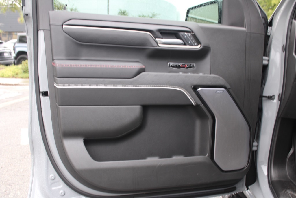 2025 Gmc Sierra 1500 AT4X photo 9