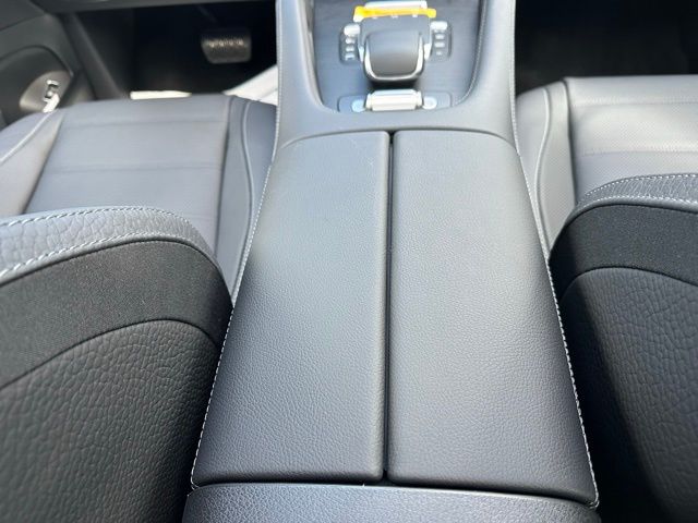 2025 Mercedes Benz GLS 450 4MATIC photo 32