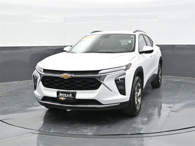 Used 2025 Chevrolet Trax LT with VIN KL77LHEP5SC241139 for sale in Kansas City