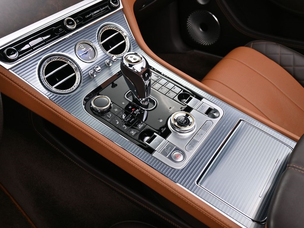 2020 Bentley Continental GT V8 photo 17