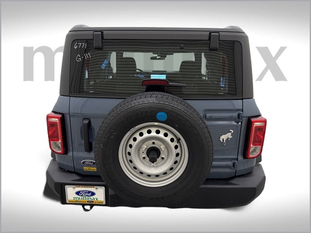 2025 Ford Bronco Base photo 28