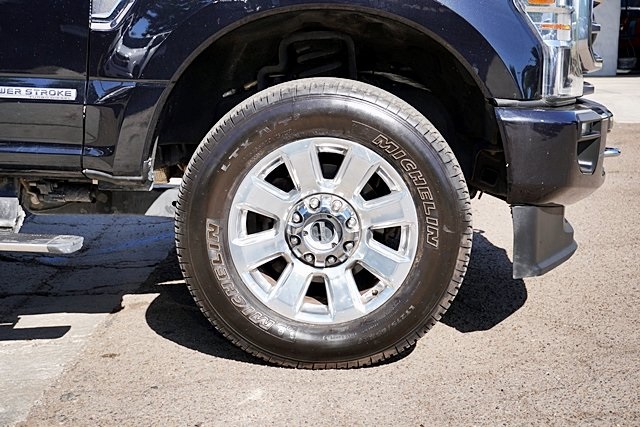 Used 2021 Black Ford Platinum image 7