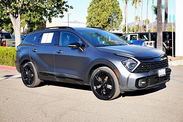 Used 2025 Gray Kia X-Line Prestige image 5