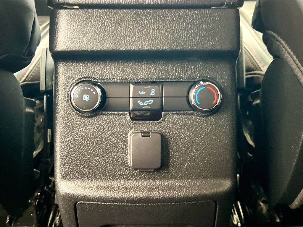 2019 Ford Explorer XLT photo 24