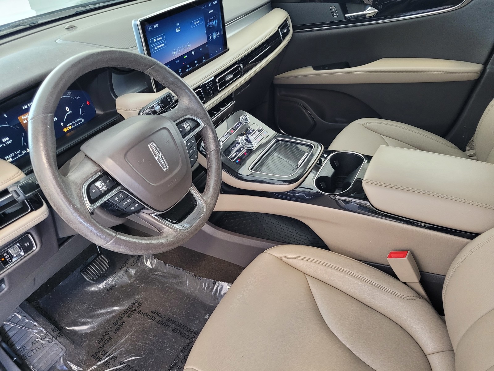 2022 Lincoln Nautilus Standard photo 19