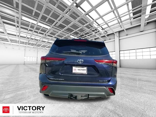 2022 Toyota Highlander XLE photo 4