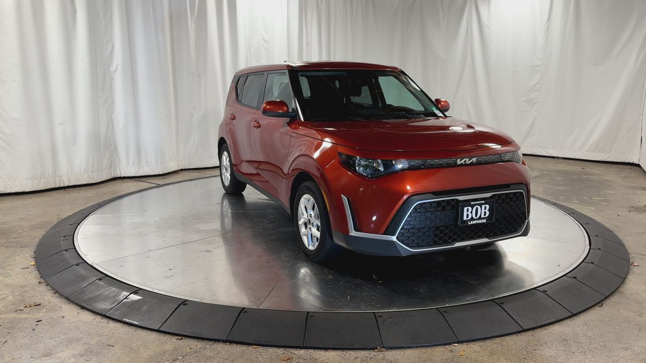 2023 Kia Soul LX photo 3