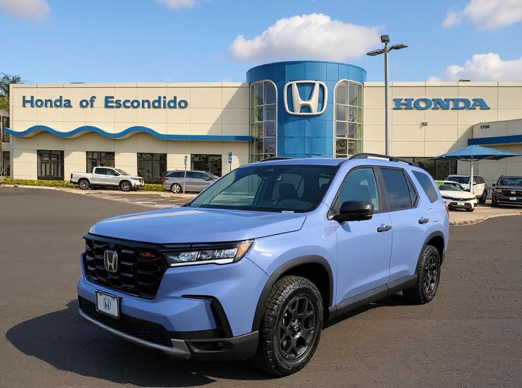 2025 Honda Pilot TrailSport's photo
