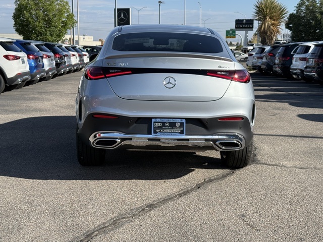 2026 Mercedes Benz GLC 300 4MATIC photo 4
