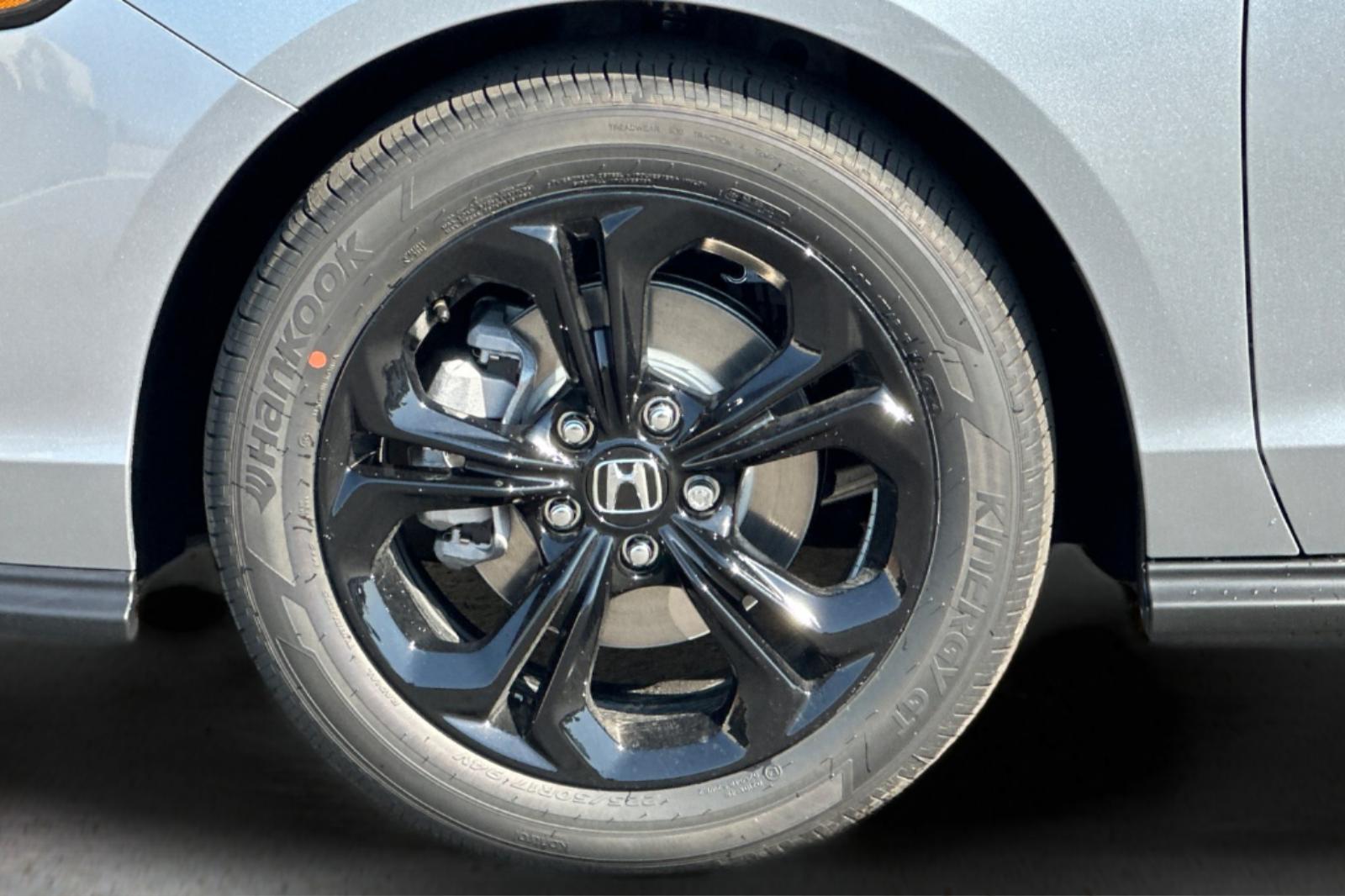 2025 Honda Accord 1.5T SE photo 29
