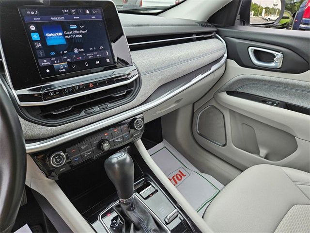 2022 Jeep Compass Latitude photo 20