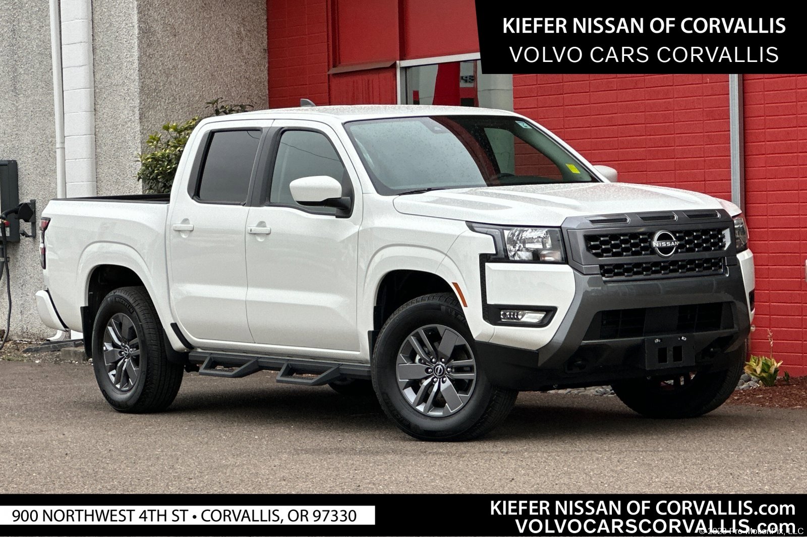 2025 Nissan Frontier SV's photo